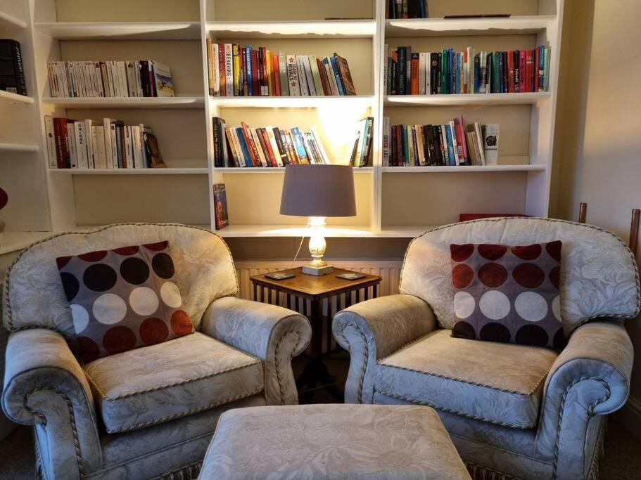 Spacious Detached Home With Beautiful Seaviews, Sleeps 6 Trimingham エクステリア 写真